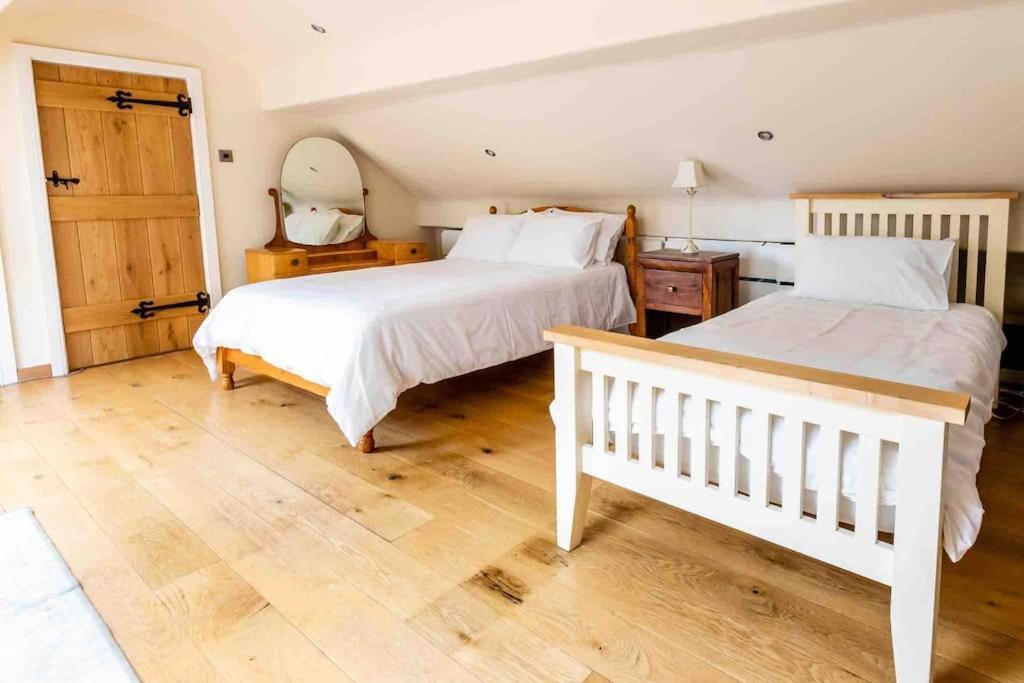 Four Bed Barn Conversion Junction 37 38 M1 Barnsley Exteriör bild